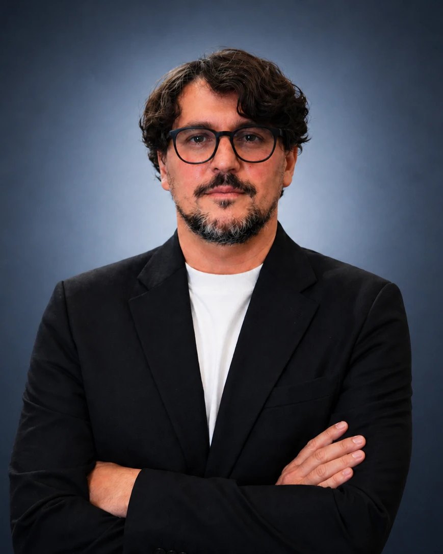 Ritratto di Giando Santamaria, founder di Pictografico